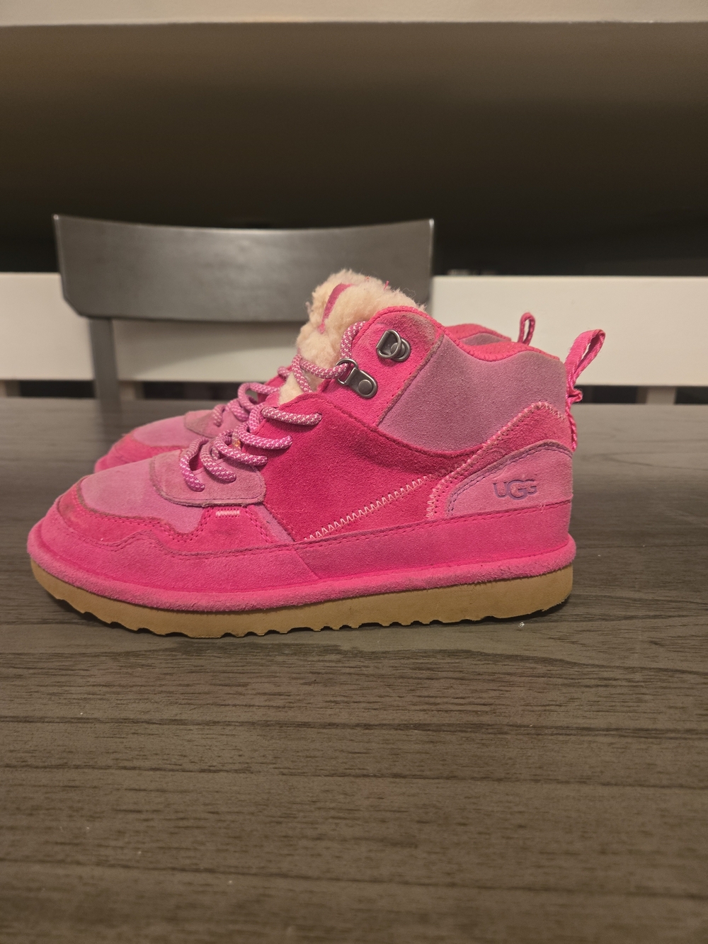 UGG Australia Girls Highland Hi Heritage Boots Suede Pink Size 5